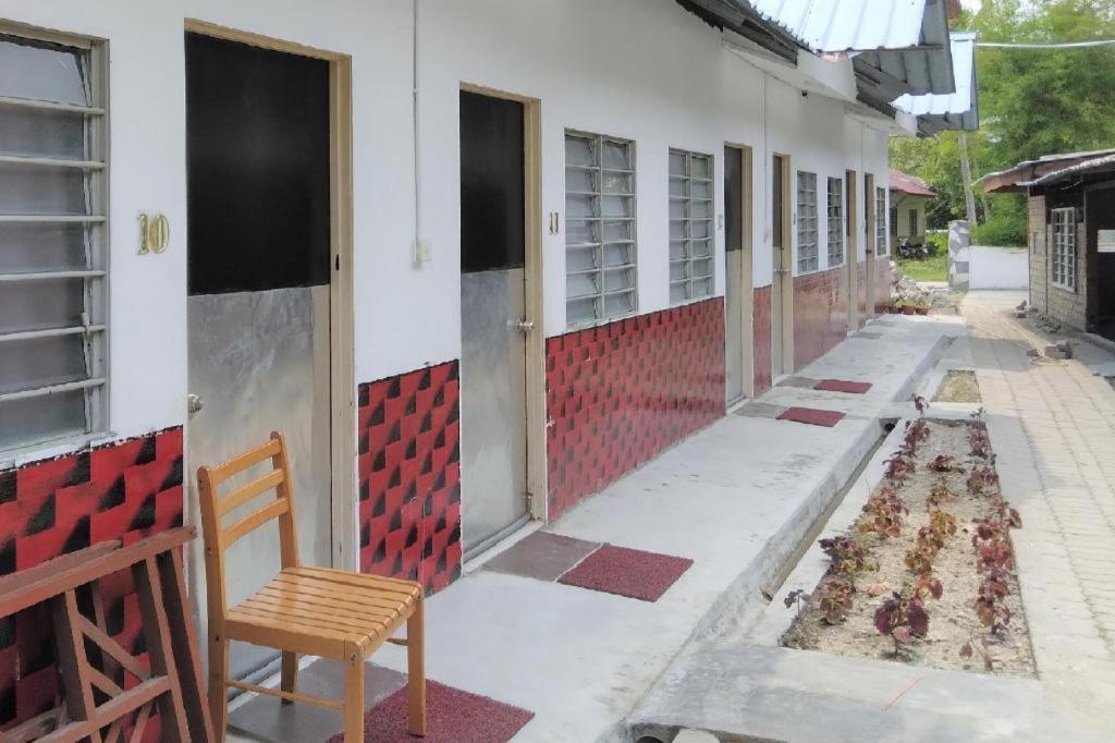 Oyo 90176 D'Cruz Sunrise Villa Pantai Cenang  Exterior foto